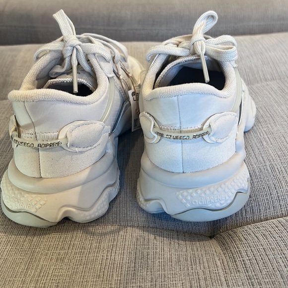 Adidas Ozweego J. NWT size 4 men’s/woman’s 6 - Picture 6 of 11